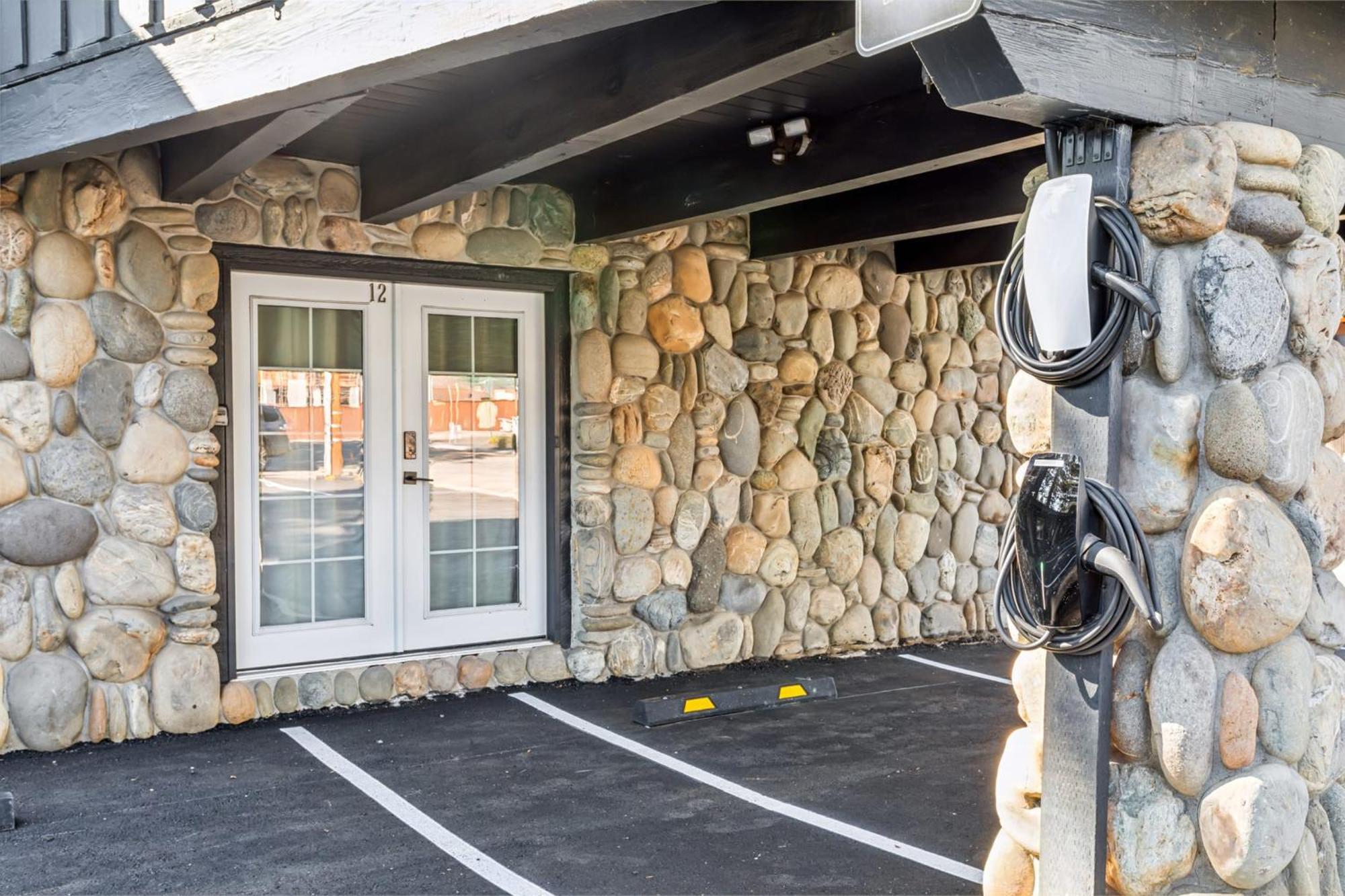 South Lake Chalet-Boutique Suite-Minutes To Heavenly & Lake Tahoe South Lake Tahoe Exterior photo